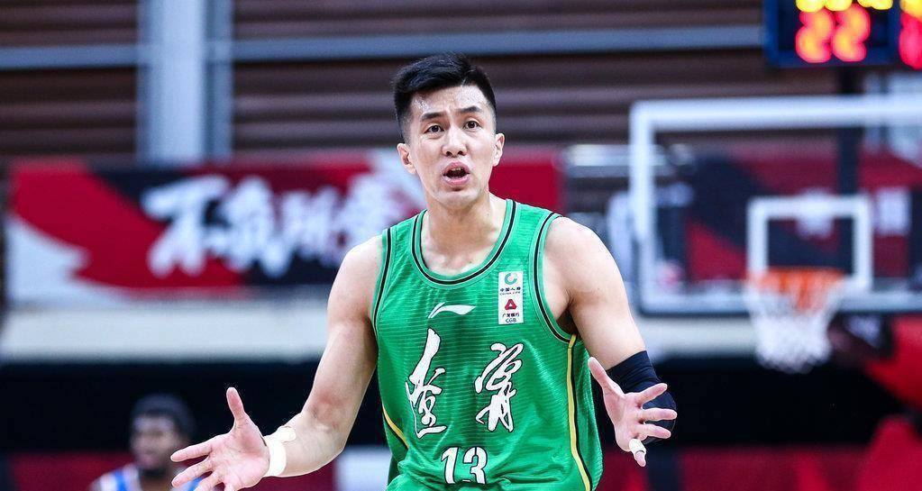 第二条消息是关于郭艾伦的,接下来的第36轮,辽宁队要和上海队进行二番