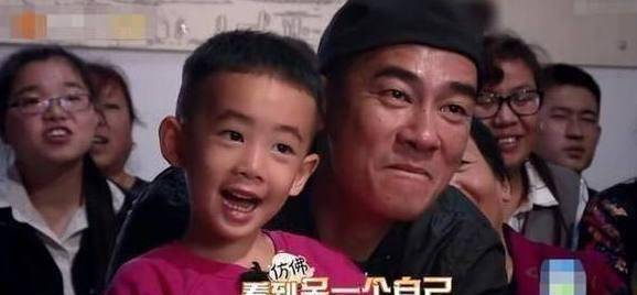 原创jasper撞脸梁朝伟版欧阳锋陈小春不让儿子进娱乐圈该后悔了