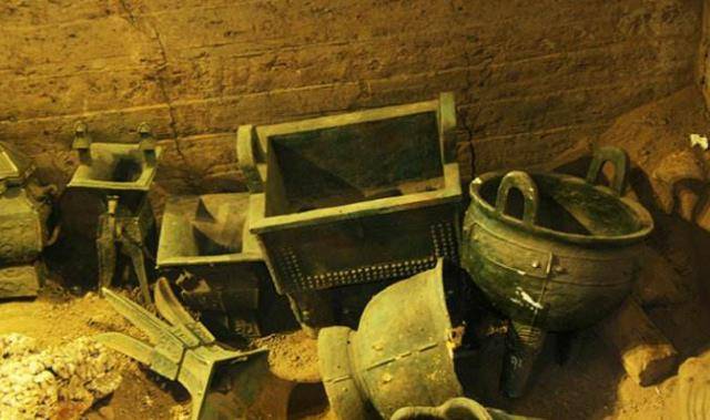 原创西安一座千年古墓陪葬品金银遍地墓主却是个9岁小女孩