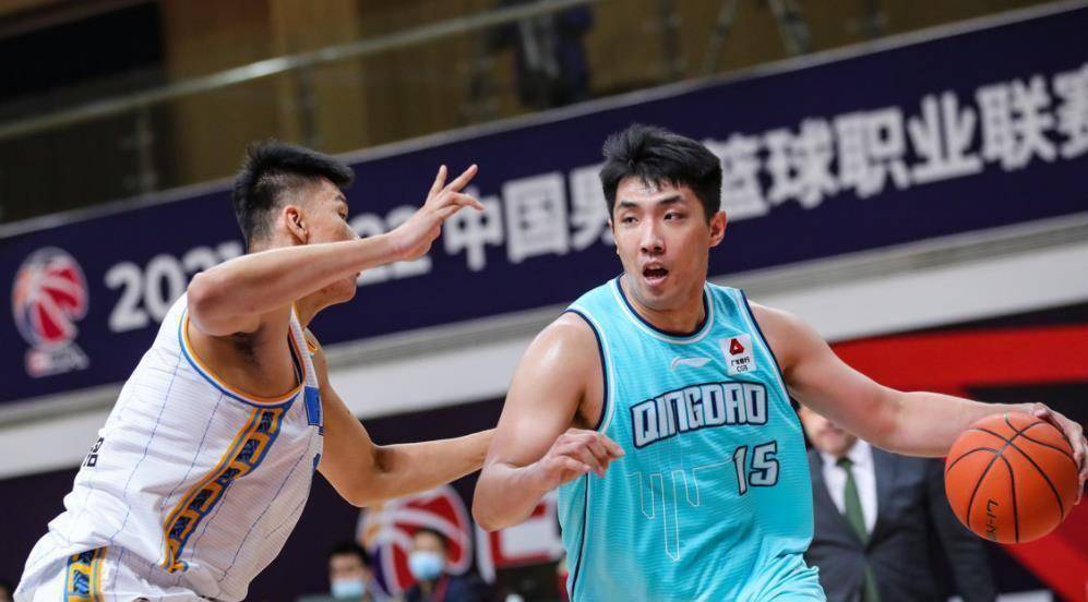 原创cba又一队变天六老将全部被放弃包括三名顶薪刘维伟下狠手