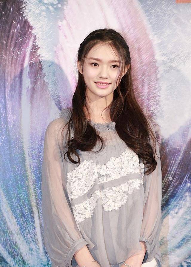 ck回应林允解约显强势,难怪张艺兴敢解约三星但不敢得罪ck了!