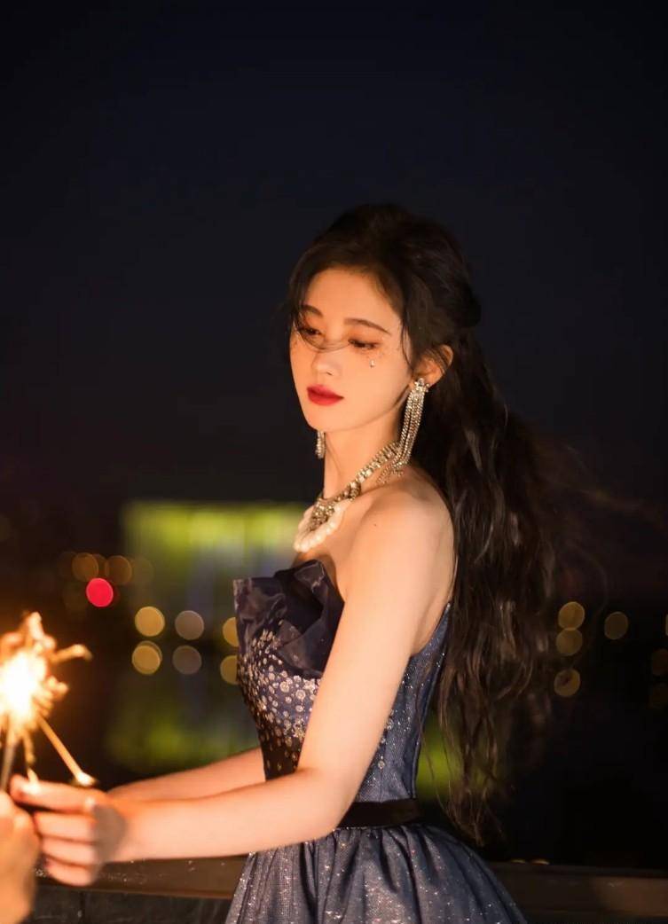 原创鞠婧祎的鞋品一言难尽难怪被嘲14米小个子如何选高跟鞋