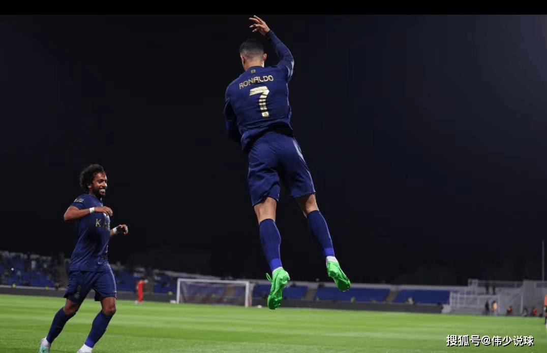 纪录粉碎机c罗51场52球再打破三项纪录