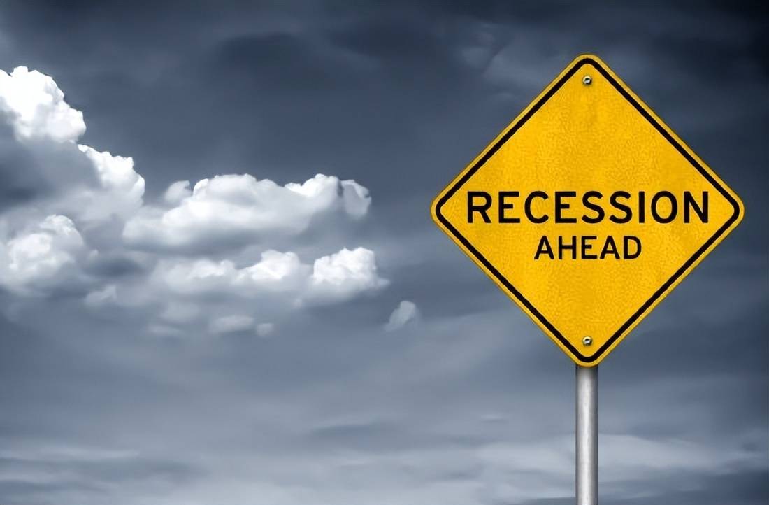 摩根大通：经济学家和投资者一直担心的，期待已久的美国衰退可能推迟至2025年