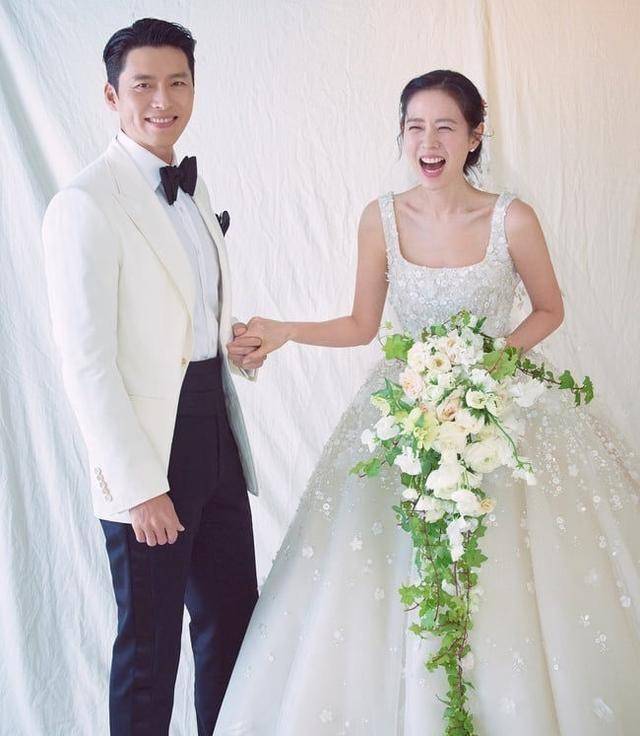 经纪人送明星到场只能在别馆等_宾客_名单_孙艺真