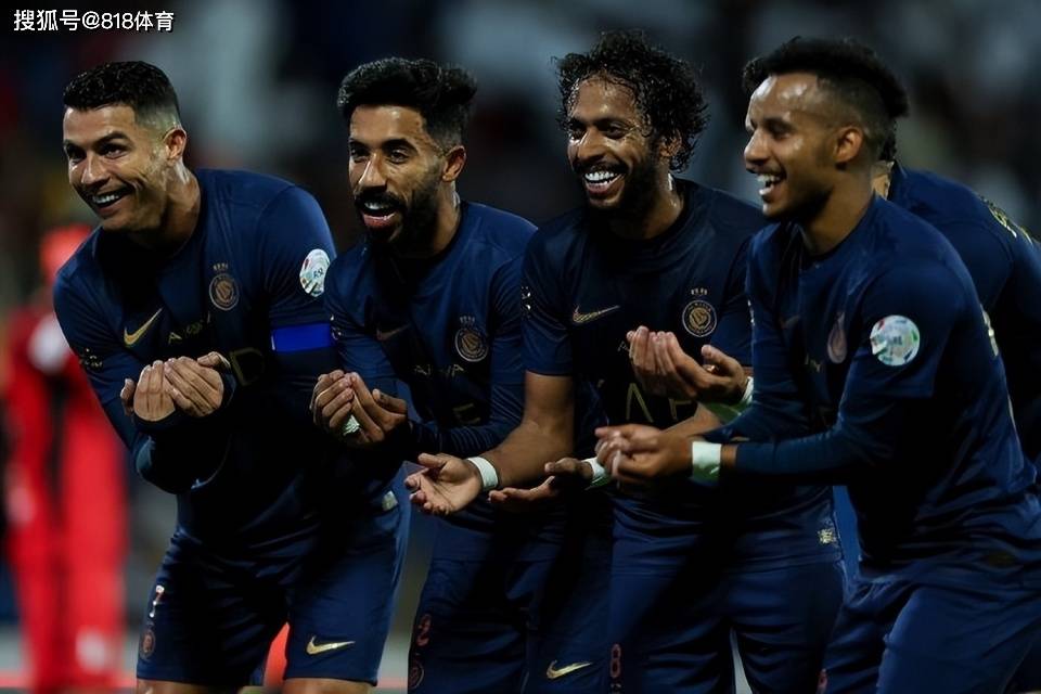 他就是goat39岁c罗半场戴帽独造5球任意球双响生涯已打进885球