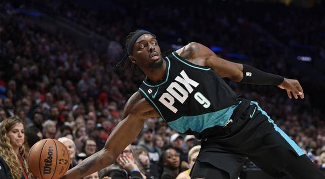 原创保住西部第一开拓者决胜轰174逆转马刺利拉德2211