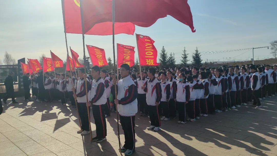 缅怀英烈志共铸中华魂│康保二中清明祭奠英烈活动