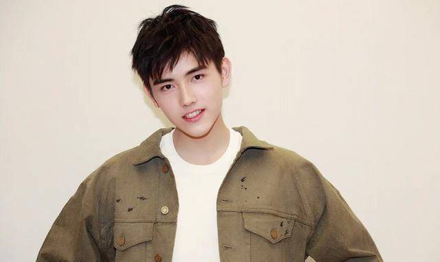 出身显赫却2度豪门梦碎,51岁无儿无女只为自己而活_傅明宪_陈飞宇