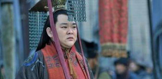 魏延开始跟随刘备,一年之后,刘备与刘璋决裂,起兵攻打刘璋,派遣与卓膺