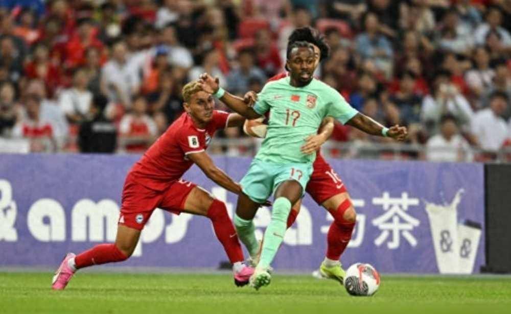 31岁费南多国足首秀惊艳全场!王大雷高拉特大赞,最大惊喜诞生_比赛_足