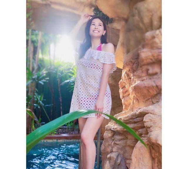 tvb御用颠婆赵希洛苦熬十年签tvb亲生女合约,高层乐易玲点名提拔