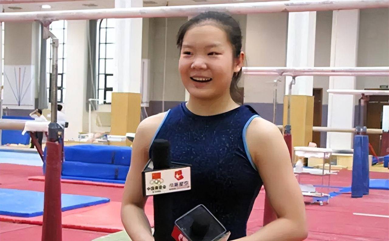 原创15年27岁程菲出席鲁豫有约谈起退役那刻感觉是被天放弃