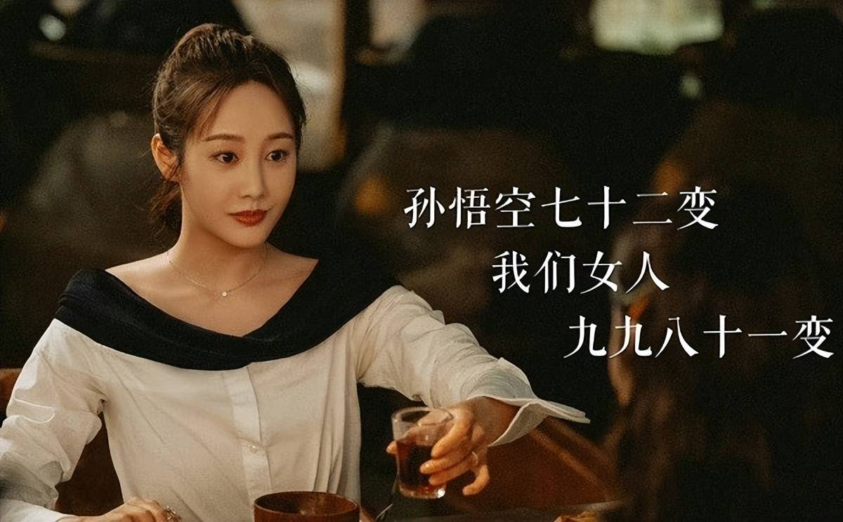 李纯小时候是学芭蕾舞出身,十岁考取了北京舞蹈学院附中,毕业后在上海