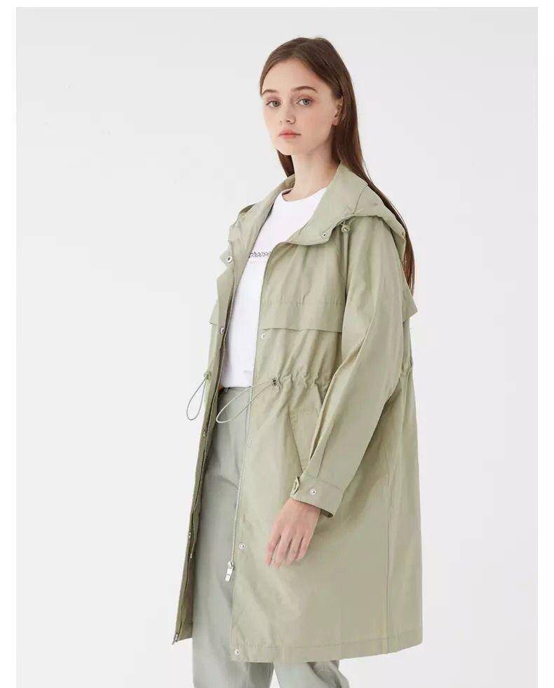 原创牛油果色风衣自带高级范儿主打的国际风可喜欢