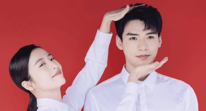 周雨彤给人一种比较干练的御姐形象,她自带一种气场.