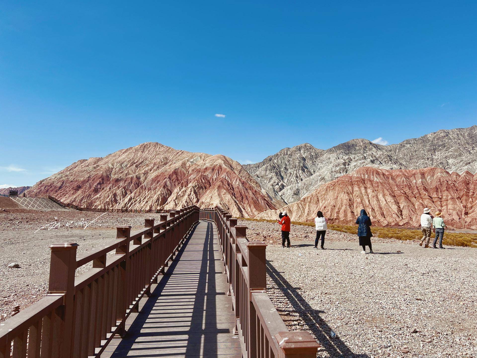 昆仑山大峡谷景区图片