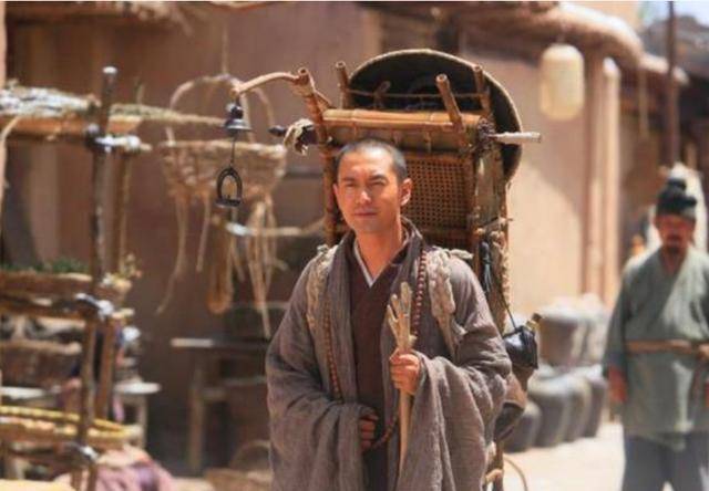 玄奘晚年遭皇帝软禁疾病缠身跌倒后圆寂大唐百万子民痛哭送葬