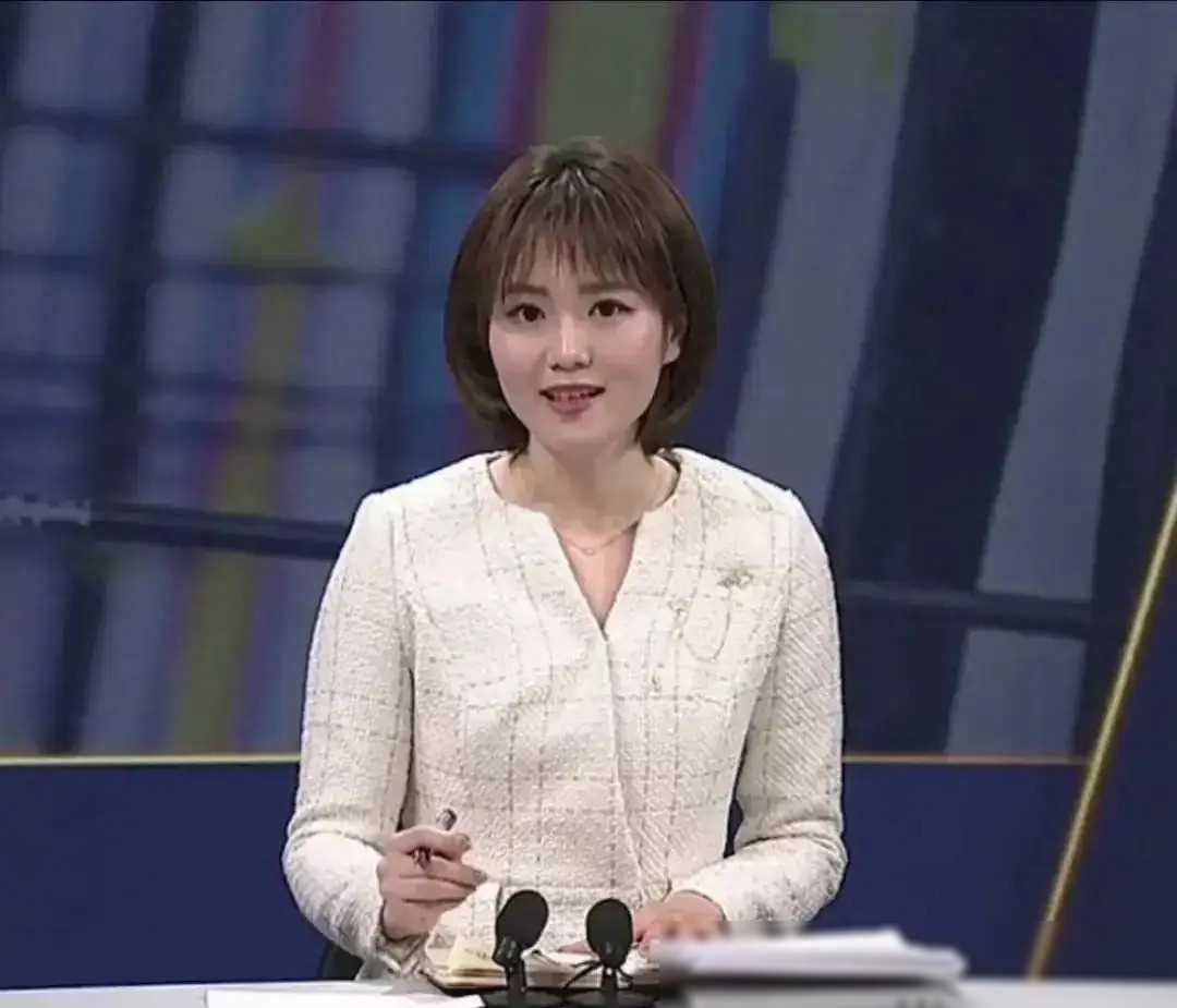 原创央视美女记者力挺王曼昱无视孙颖莎引发网友热议