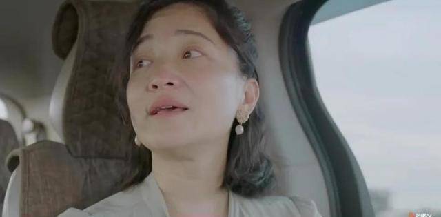 可就算是难过自身,郭柯宇为了更好地相互配合章贺,她依然挑选一步一步