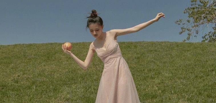 现在终于等到了徐璐的微博,虽然这篇微博看起来与这