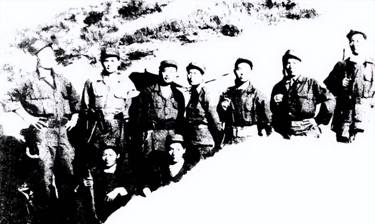 韩国特务头目为美军效力,四个孩子却被美军轰炸机炸死_部队_金完植