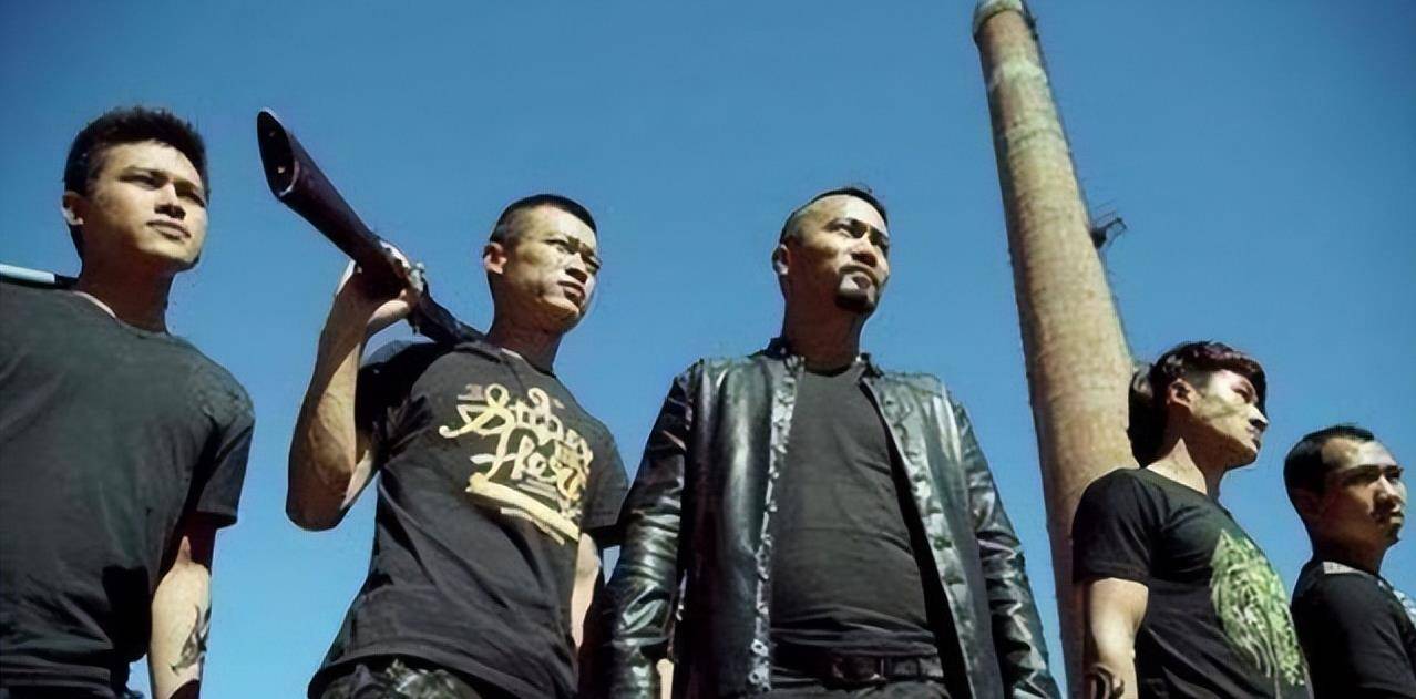 原创广东黑老大许建强围殴崩牙驹疯狂敛财数亿最终下场大快人心