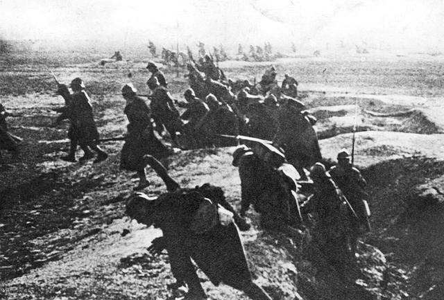 原创辽沈战役东北野战军进攻锦州真的在城下集结了上千门大炮吗