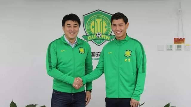 9个月后他在奥斯陆见到了北京国安的总经理李明,他们谈了很多关于归化