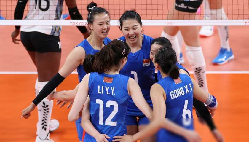 不看不知道,女排球员也有层级之分,李盈莹在第二级_沙特_比赛_助攻