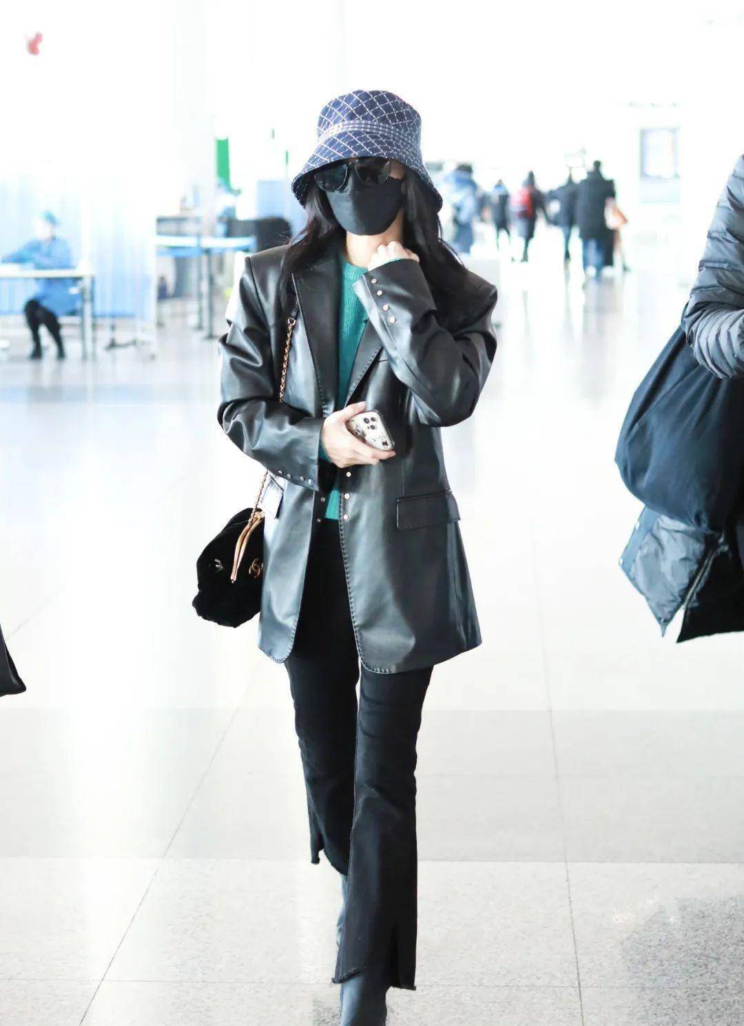 成为大牌收藏家张韶涵可没少花钱