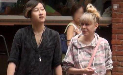 成龙疑回应小龙女事件无论做什么都有乐趣