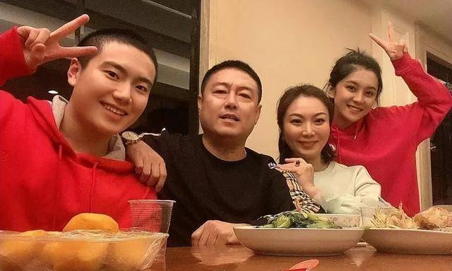 国乒富二代盘点家世奢华背后的乒乓之魅