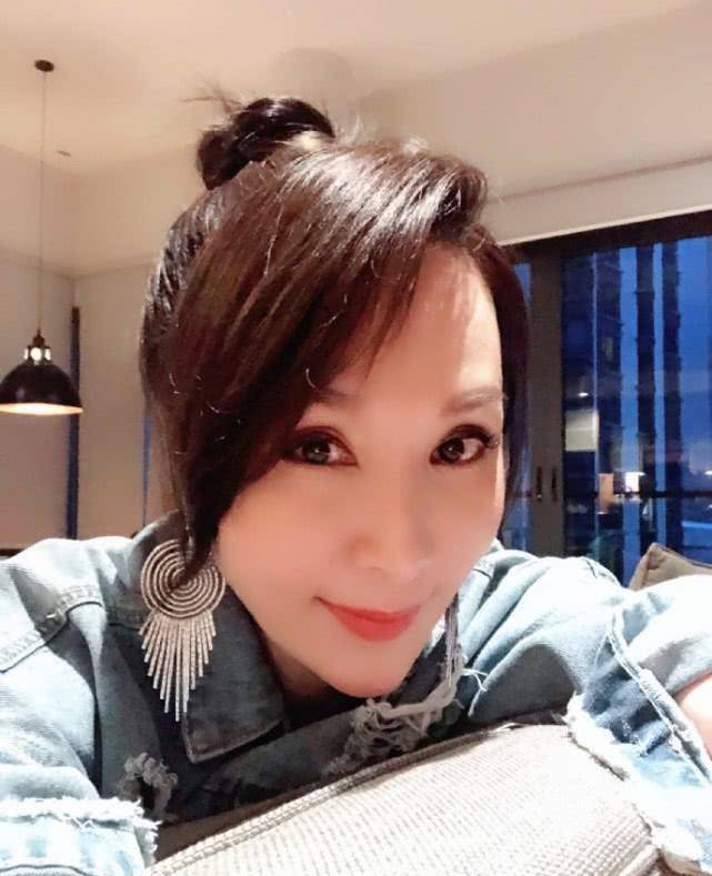 林千钰出演过的作品有《牵手》里的林千慧,《霹雳菩萨之高手有情》里