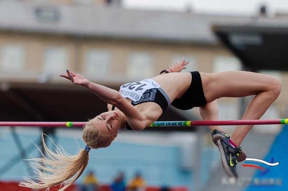 总的来说,波琳娜-帕费连科是一位备受关注的俄罗斯美女运动员,她的