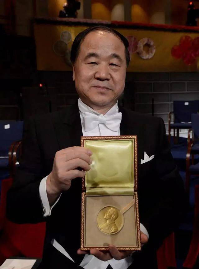 沈从文和巴金曾获得提名,日本作家川端康成捡了老舍的漏……总之,中国