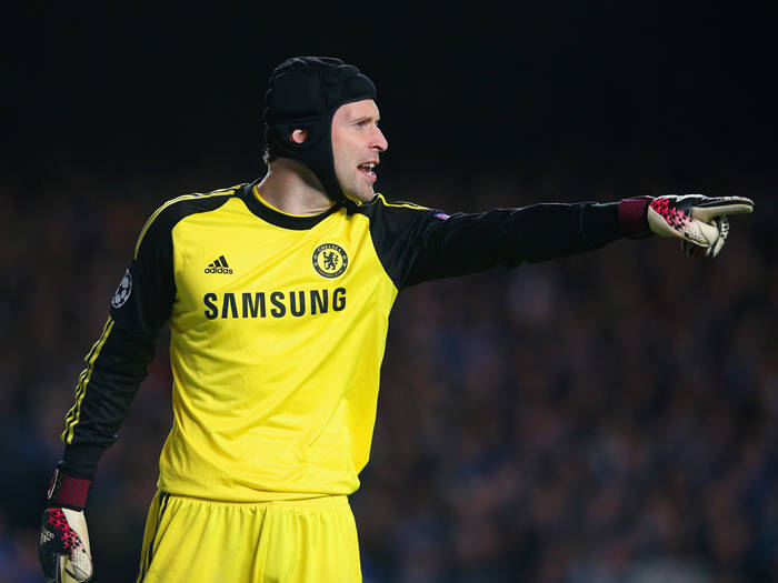 原创诺伊尔第二21世纪门将零封榜布冯力压卡西库尔图瓦在列