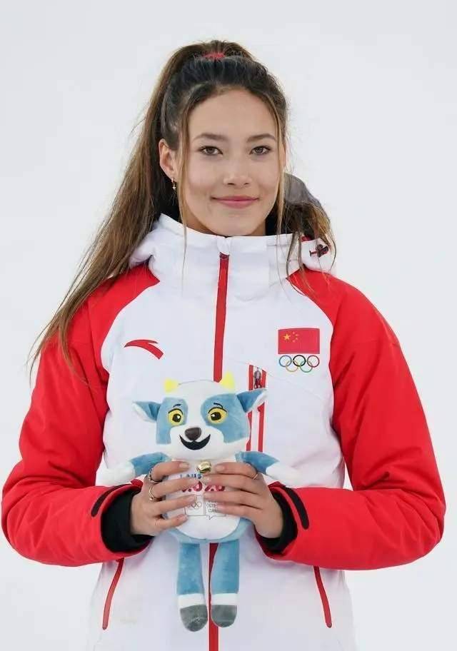 冬奥运动员谷爱凌简介图片
