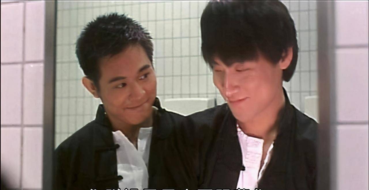 28年前两大导演为了讽刺成龙,拍出这部港片,却不小心成了经典_龙威