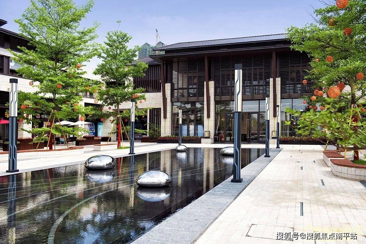 南宁【万科金域蓝湾】→售楼中心首页网站→楼盘百科详情→24小时热线