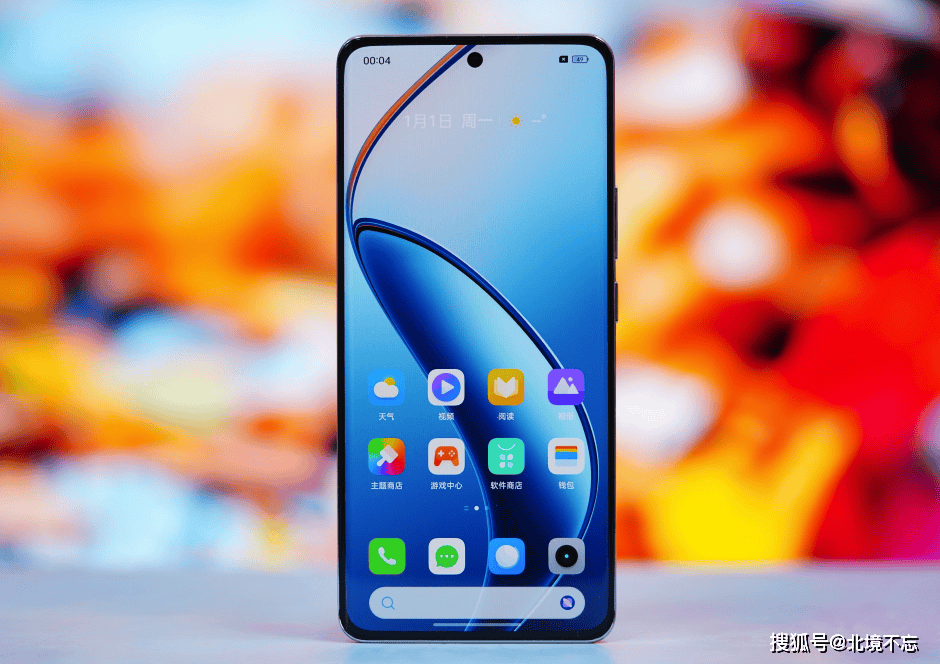 realme12pro 这款手机的高端不仅仅体现在外观设计方面,核心配置也不