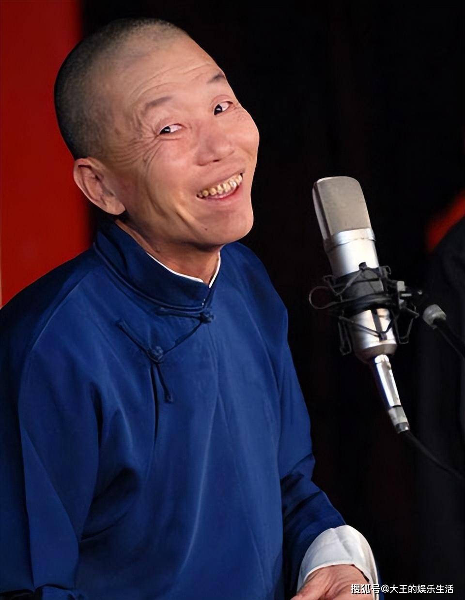 原创范振钰大弟子赵津生直播说你让郭德纲和我pk蛐蛐和蝈蝈怎么斗