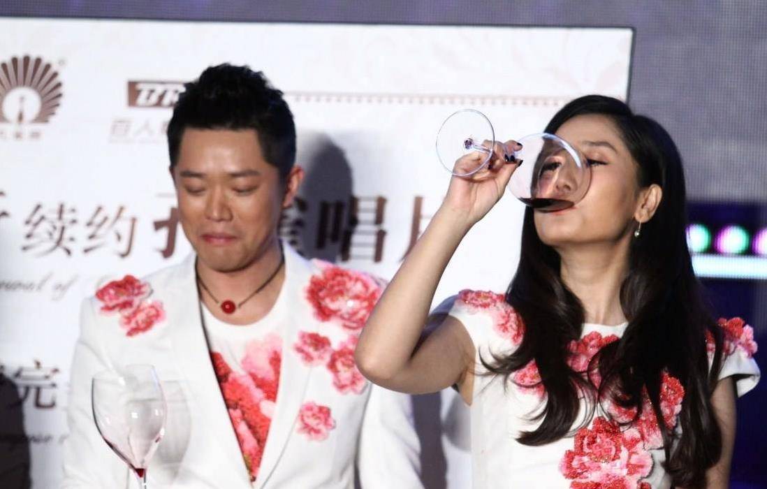 凤凰传奇的清醒9次上舞台五五分账23年比玖月奇迹高明