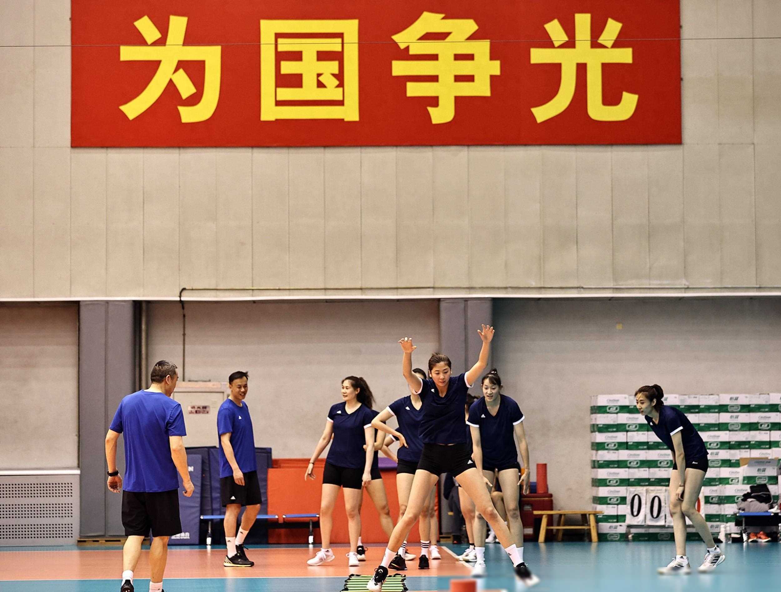 新老球员融合备战,中国女排珍惜当下时光_李楠_奥运_训练