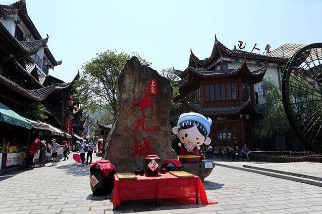 湖北恩施旅游跟团四天三晚游玩攻略及行程路线恩施4日游具体花销