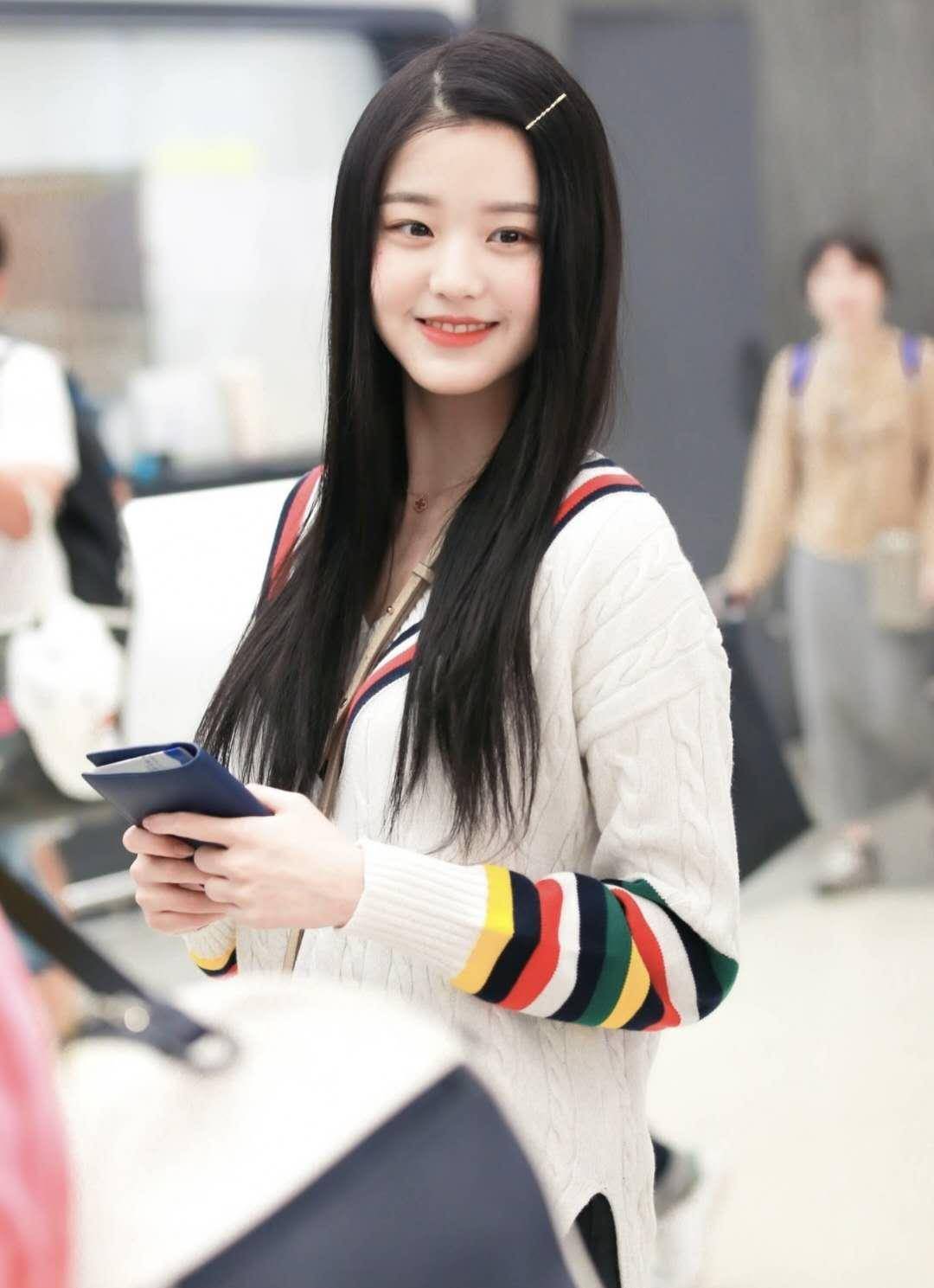 原创谁还敢说张元英瘦了近照发福到腮帮子都圆了一圈被粉丝调侃像