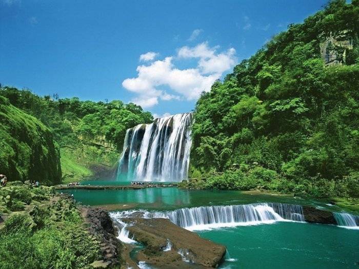 镇里有座小长城,很适合眺望远处,也可以俯瞰全镇美景.