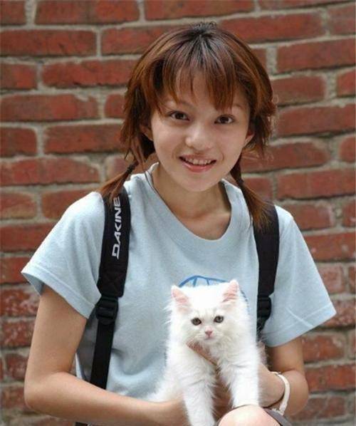 原创出道20年的张韶涵怎么还是那个公主小妹呀