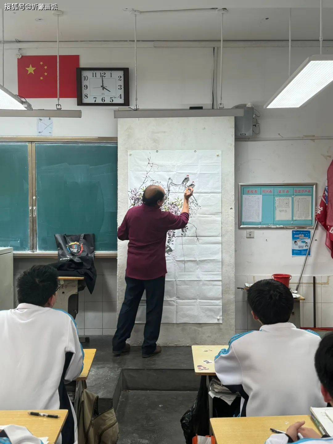 碰撞美的火花沂蒙画派创始人何乃磊走进莒县一中