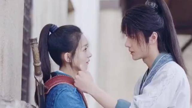 原创赵丽颖黑色长裙亮相美出新高度有翡走上国际王一博赵丽颖cp感强